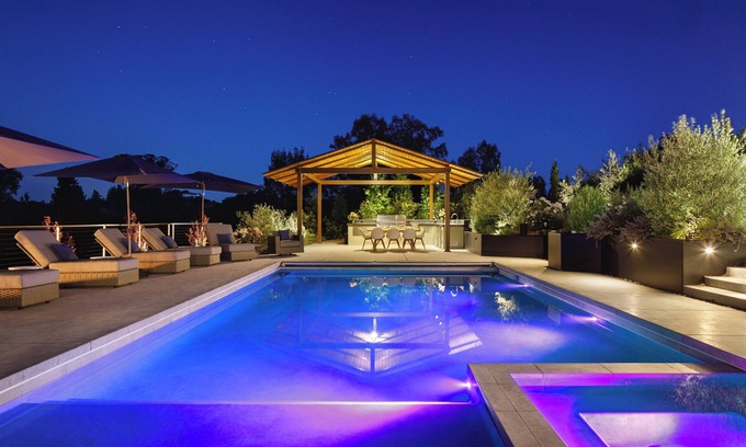 Healdsburg House | Spectacular Healdsburg Manor-4BR/4.5BA, POOL+2 SPA!
