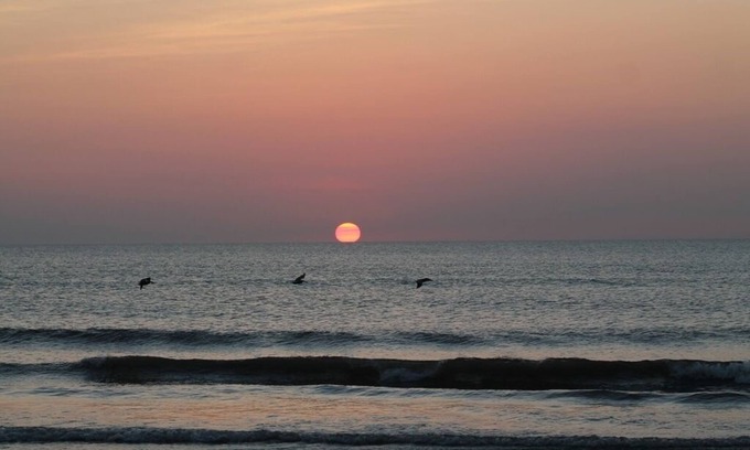 Ormond-by-the-Sea Condo | Spectacular Ocean and Pool View Ormond Beach Florida Condominium