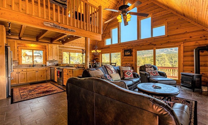 San Juan River Village Cabin | Spectacular Views, Hot Tub, Close to Wolf Creek & San Juan River
