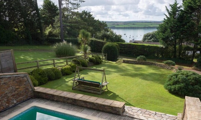 Rock Cottage | SPEEDWELL, family friendly, character holiday cottage in Rock