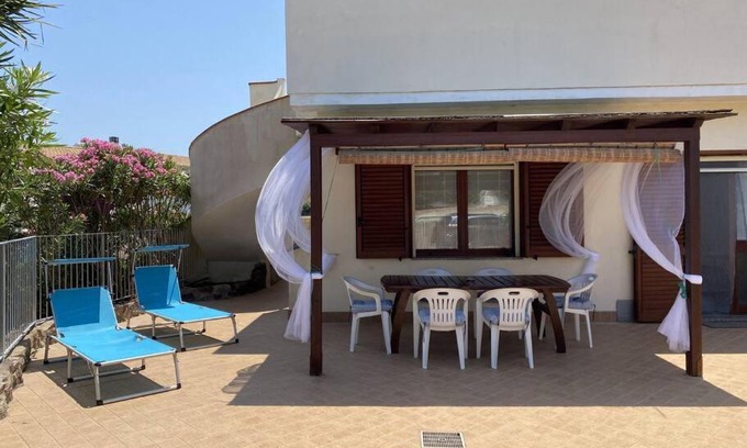 Calasetta House | Spiaggia sotto torre [Wi-Fi]