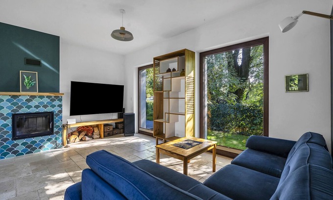 Mokotow Apartment | Spiralna 3-Bedroom Apartment