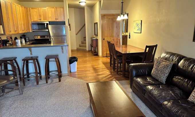 Eagle River Apartment | Spirit of the Northwoods
