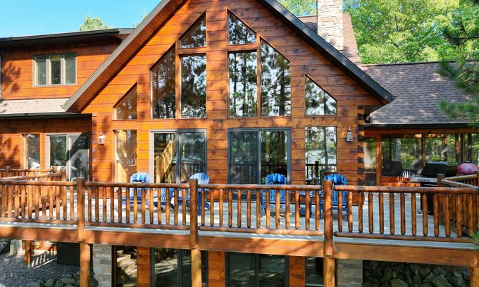Solon Springs Cabin | Splendid 5+ bedroom 4 Bath - Savor Solitude, Sunsets & Family Memories