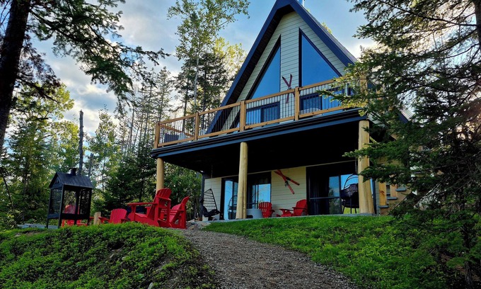 Mauricie Ski Chalet | Splendid Chalet A-FRAME * Breathtaking views and tranquility & SPA