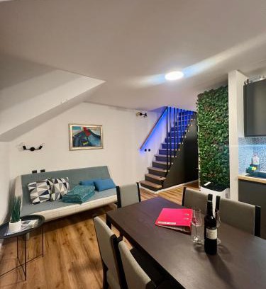 Kranjska Gora Apartment | Sport & Sunny Cosy Alpine Retreat