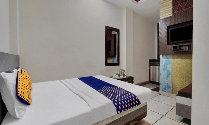 Kanpur Hotel | SPOT ON 81011 Hotel The Grand Sagar