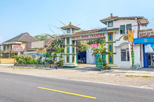 Temanggung Hotel | SPOT ON 91694 Hotel Rama Chandra