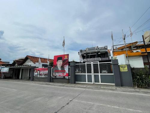 Sidoarjo Hotel | SPOT ON 93458 Legok Homestay Syariah