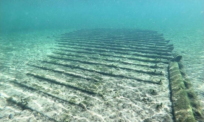 Branford House | Spring Diving Capital . Walk to Ruth Springs and 1 mile from Troy .