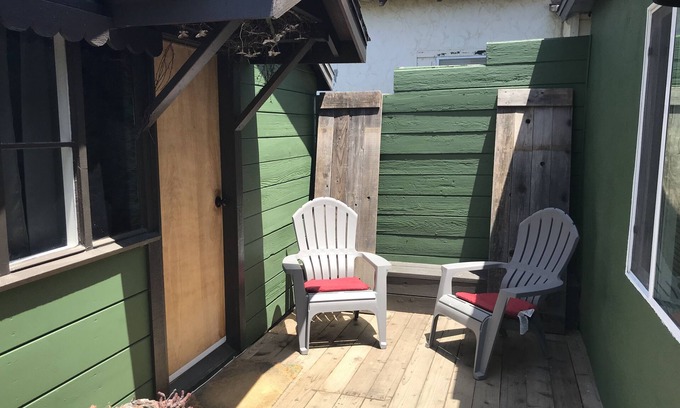 Lodge Hill Apartment | Spring Suite in Cambria