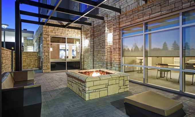 Arden Hills Hotel | SpringHill Suites by Marriott St. Paul Arden Hills