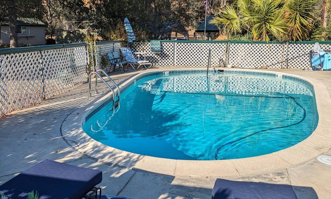 Squaw Valley Apartment | Squaw Valley Motel
