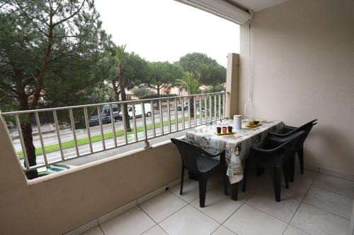 Saint-Cyprien Plage Apartment | St Cyprien Appartement terrasse a 2 minutes du port et de la plage