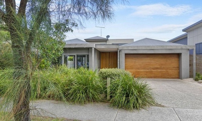 Torquay House | St Georges Sands Oasis 10