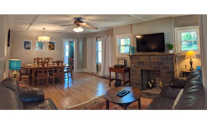 St. Joseph House | St. Joe Corner Cottage, 3 bed 1.5 bath in Midtown