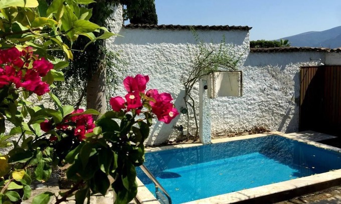 Selcuk Villa | St John's House