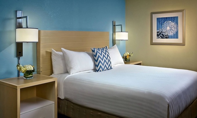 Chesterfield Hotel | St. Louis Adventure Base: Comfortable Accommodations, Explore Nearby Attractions