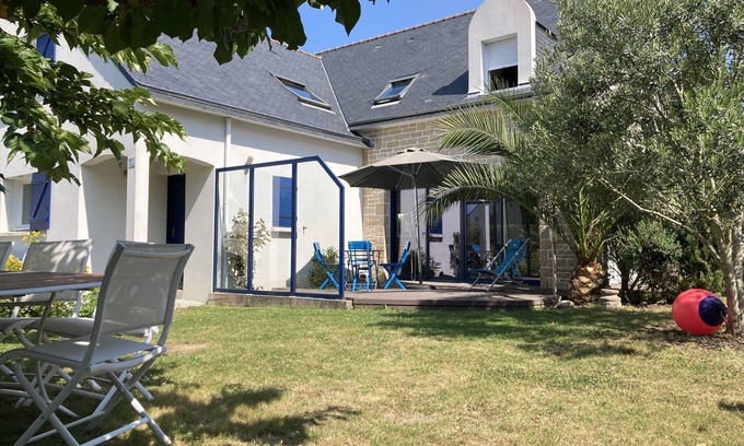 Saint-Pierre-Quiberon Villa | St Pierre Quiberon, bay side, recent 7-room house 300m from beach.