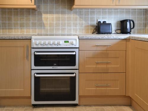 Foxley House | Stable Cottage 8 - Ukc3747