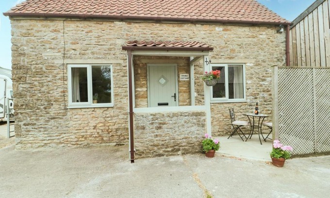 Frome House | Stable Cottage, Rode Farm