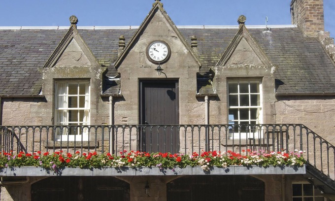 Perth Cottage | Stable Flat
