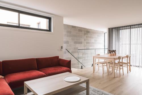 Geelong House | Stadium View Townhouse