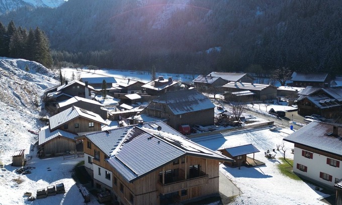 Hinterstein Apartment | Stadl Lodge Hinterstein vacation apartments mountain view and quiet location