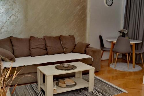 Bijeljina Apartment | Stan na dan Bijeljina centar