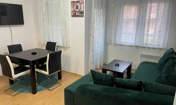 Bijeljina Apartment | Stan na dan Simikic Z