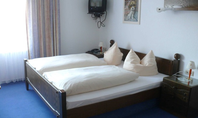 Edertal House | Standard Doppelzimmer - Waldhotel Dornröschenshöh