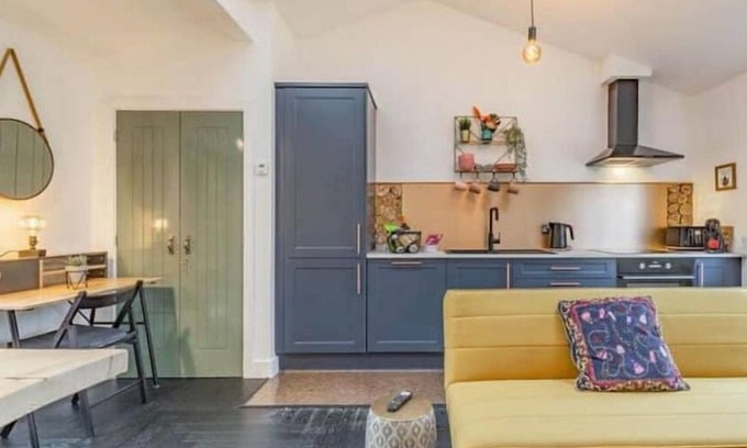 Maidstone House | Star's Special Sanctuary, Dogs Welcome, Luxury