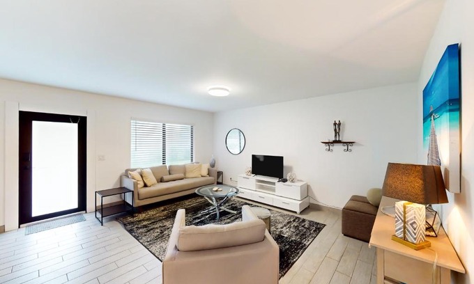 Singer Island Apartment | Starfish Wishes