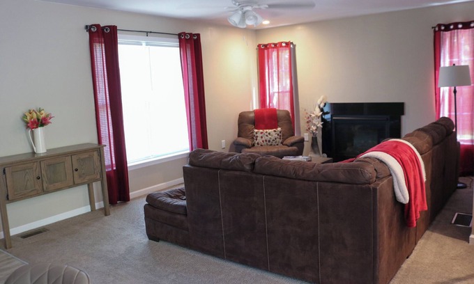 Town of Jerusalem Cottage | StarShine in Penn Yan-Stay at While Away Cottage