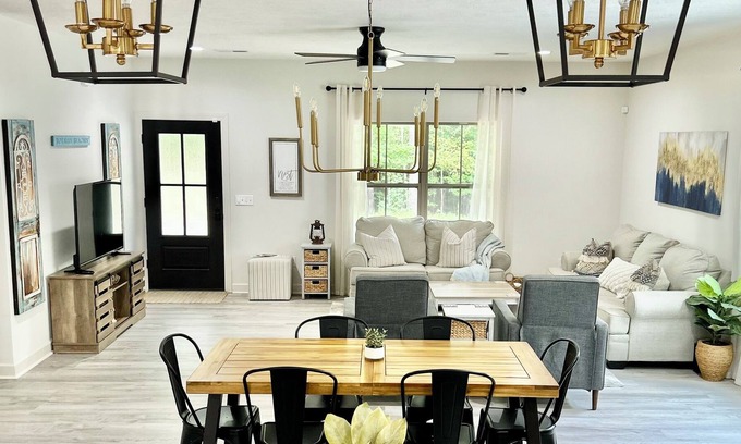 Pickwick Dam House | State Park Luxury. Stylish new home located only 2 minutes from the lake!