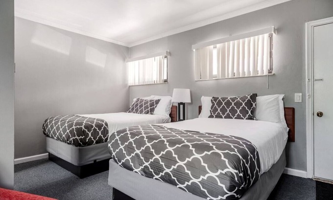 Riverview Apartment | Stay in Browntown for 4: Cozy Room With Minifridge