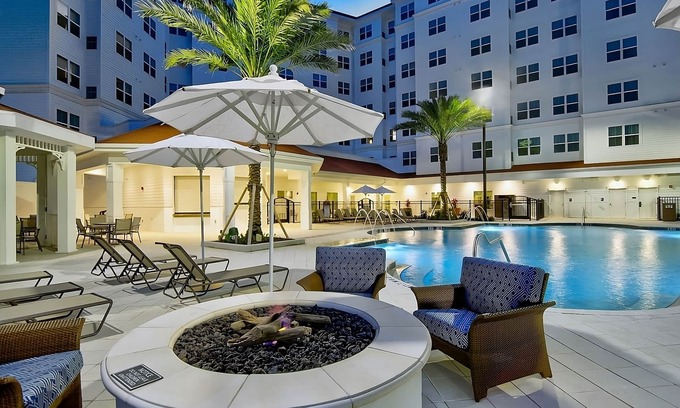 Florida Central Atlantic Coast House | Stay in Orlando! Near Disney, w/Onsite Parking, Pool, Free Shuttle!