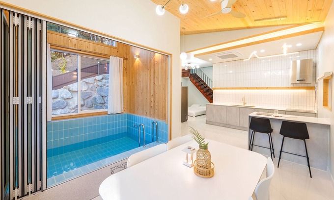 Gangneung House | Stay Osolchae Dokche Pool Villa Pension