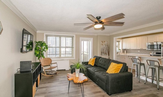 Peachtree Center Condo | StayATL | Downtown High Rise Condo with Balcony