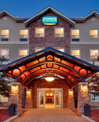 Calgary Hotel | Staybridge Suites - Calgary Airport by IHG