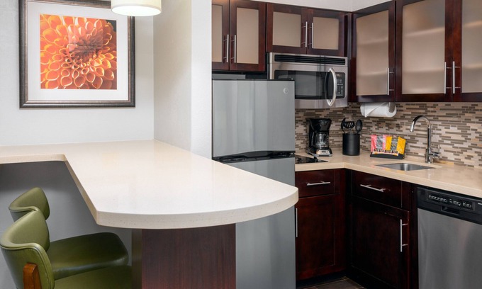Doral Hotel | Staybridge Suites Miami Doral Area by IHG