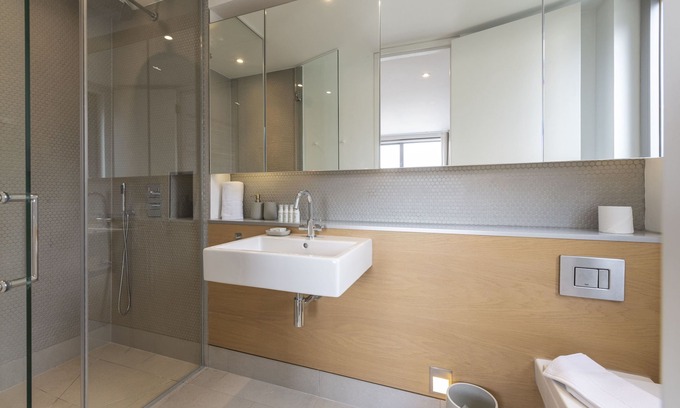 Cathedrals Apartment | Stayo Southbank
