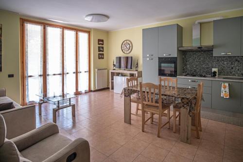 Lasnigo Apartment | Stella Apartment