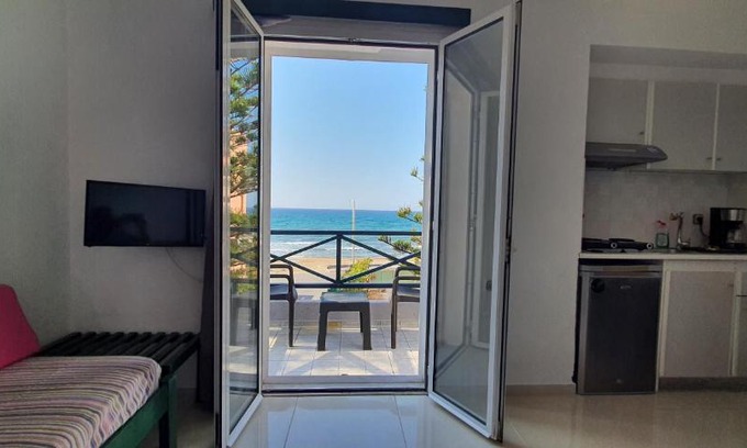 Kokkini Chani Apartment | Stella Apartments