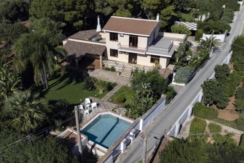 Marsala Villa | Stella Nord piscina condivisa