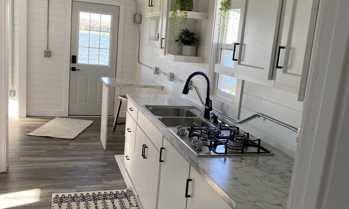 Alexandria Cabin | Steps Away From The Lake!