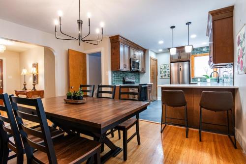 Belknap House | Steps from Bellarmine University