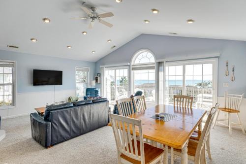 Emerald Isle House | Steps to Beach Emerald Isle Home with Deck!