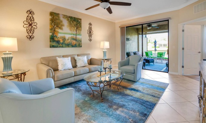Bradenton Villa | Steps To The Shoreline