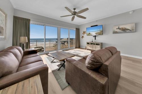 Thomas Drive House | Sterling Beach #406